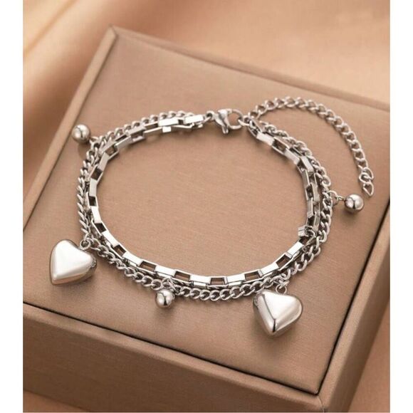 Heart Charm Bracelet - Picture 3 of 5